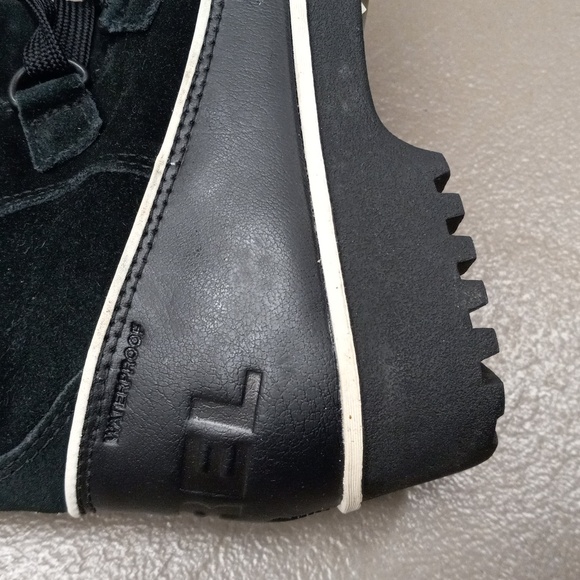 SOREL BLACK WINTER WATERPROOF FAUX FUR BOOTS - Picture 9 of 10